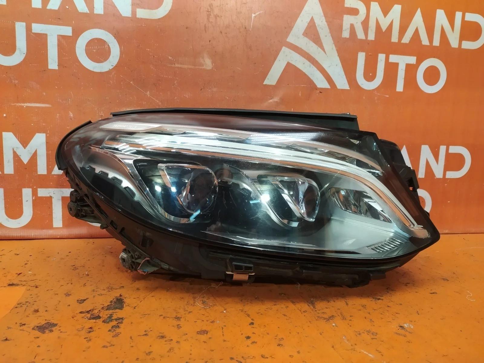 Фара Mercedes M ML GLE-Class 2015-2018 A1668200859 W166, правая