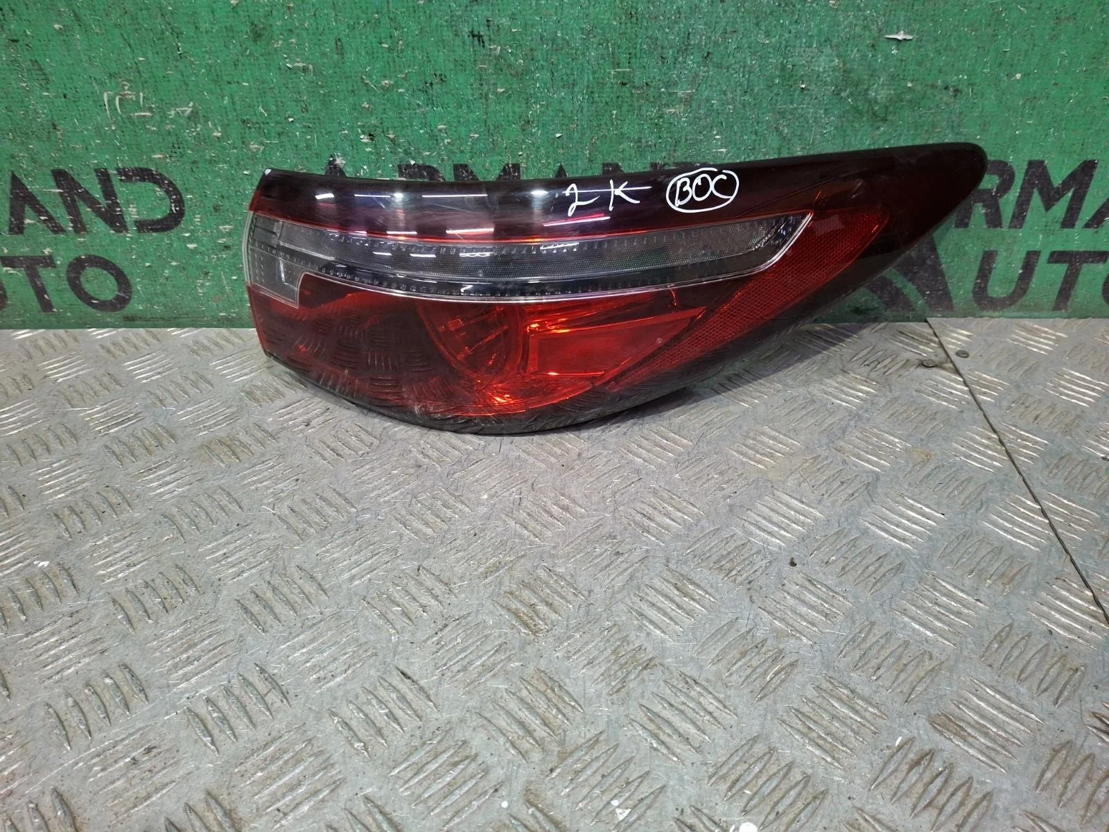 Фонарь внешний Mazda 6 2018-2024 GSJ551150B 3 GJ, правый