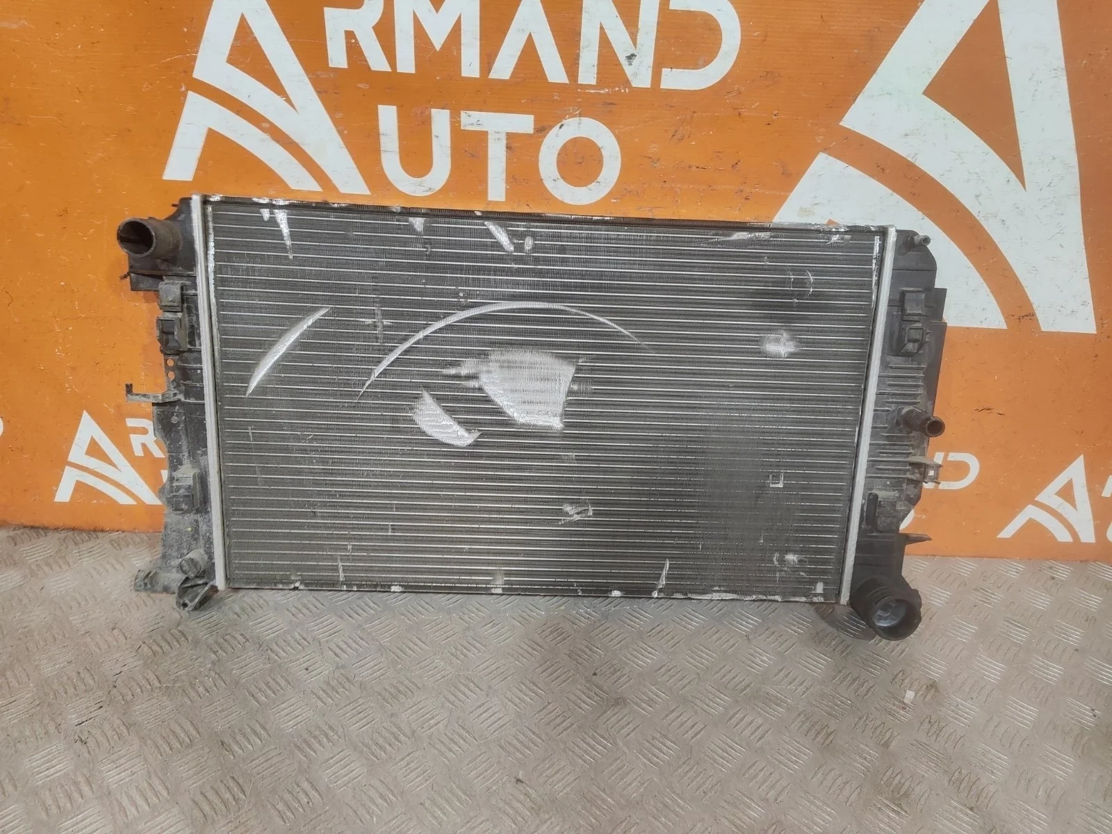 Радиатор двигателя (двс) Mercedes Sprinter 2006-2018 A9065000202 BR.906