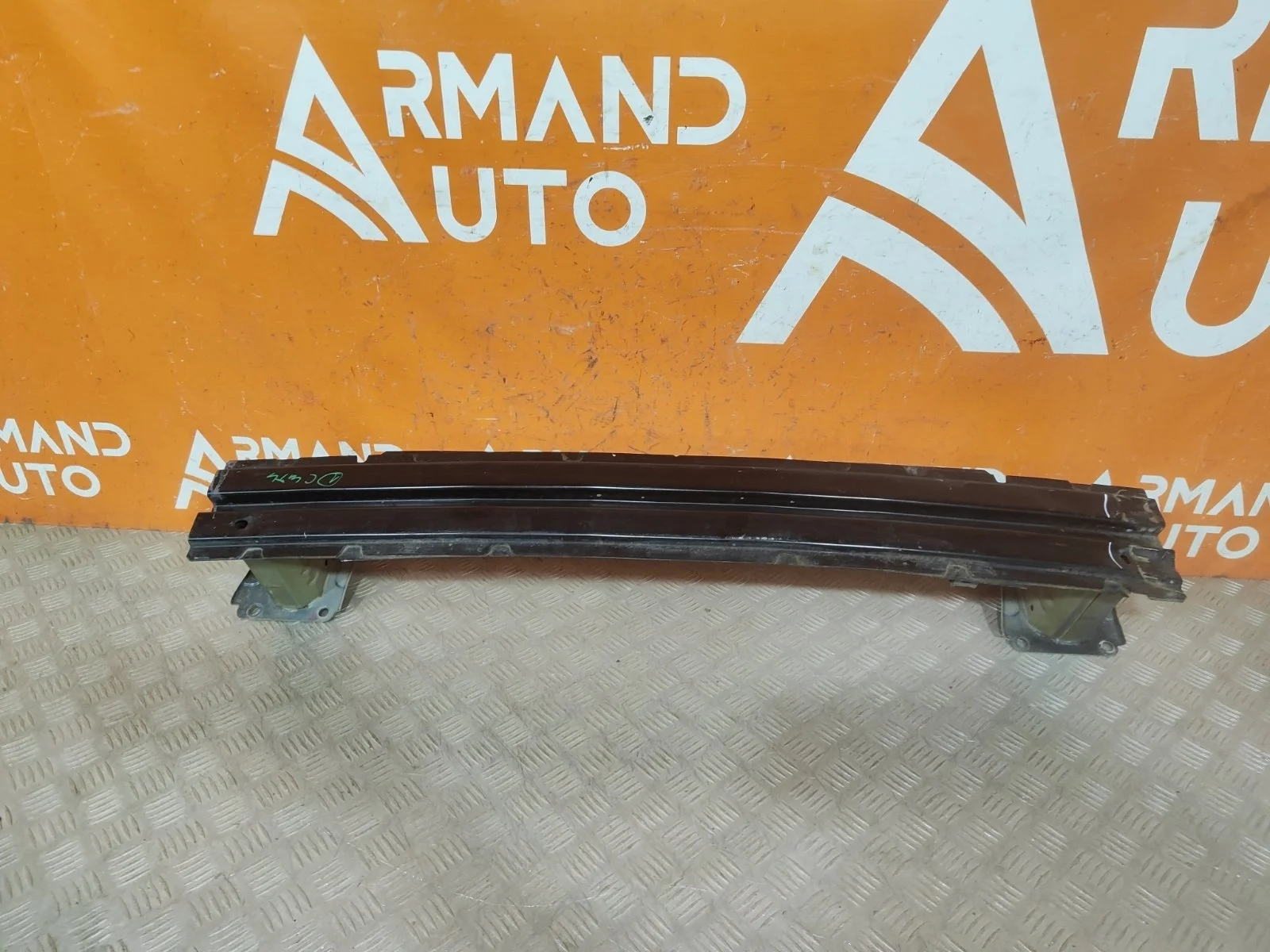 Усилитель бампера Mitsubishi Outlander 2012-2023 6400K991 3, передний