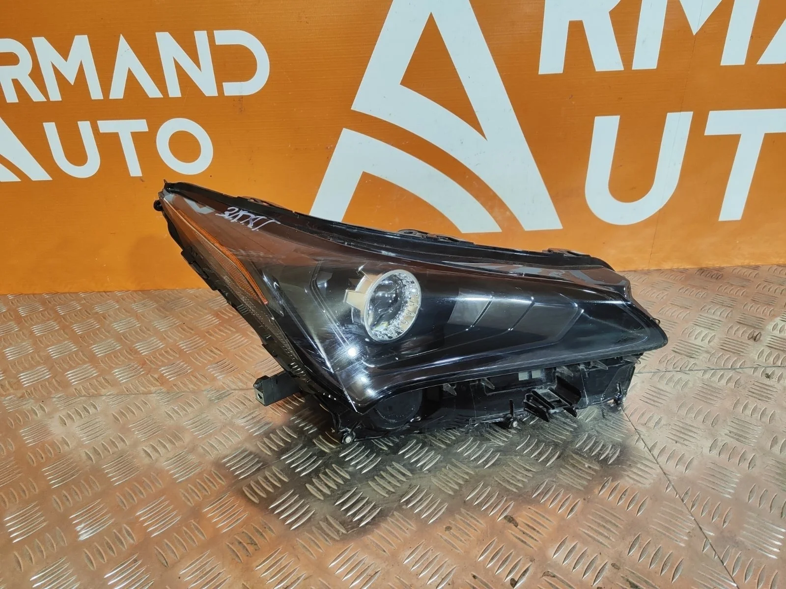 Фара Lexus NX 2017-2021 8114578180 1, правая
