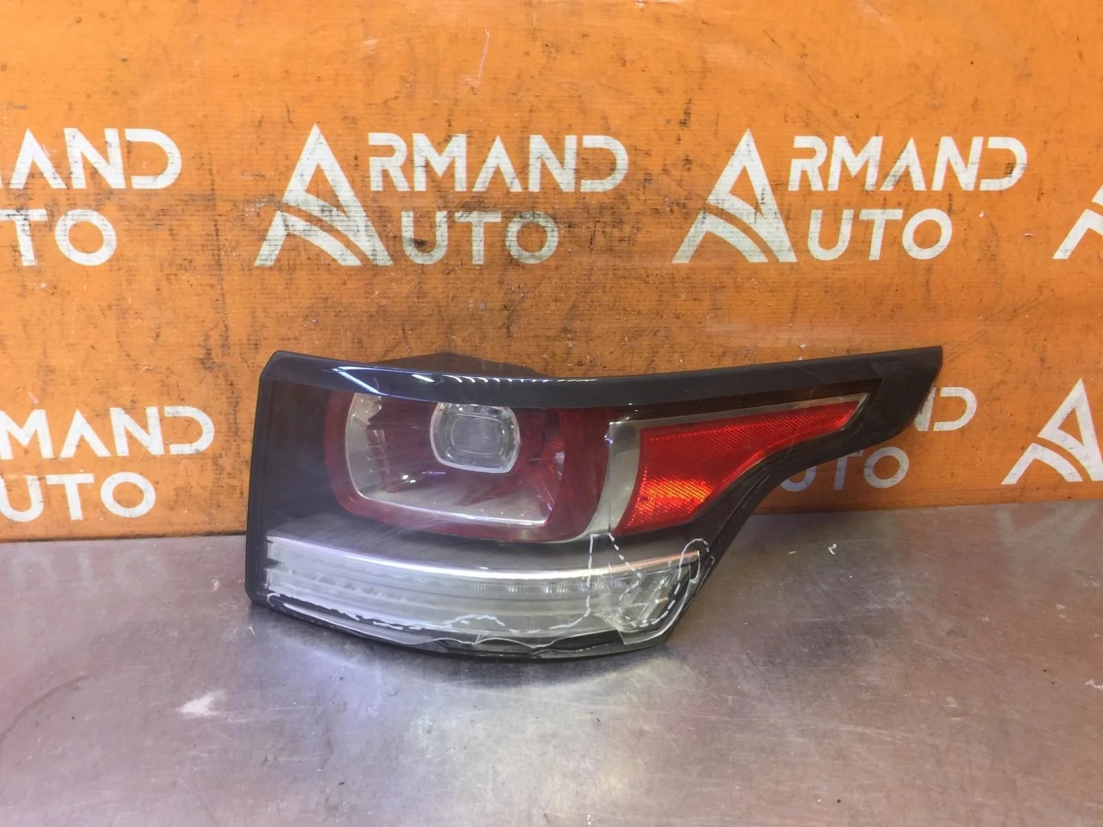 Фонарь Land Rover Range Rover Sport 2013-2017 LR061588 2 L494, правый