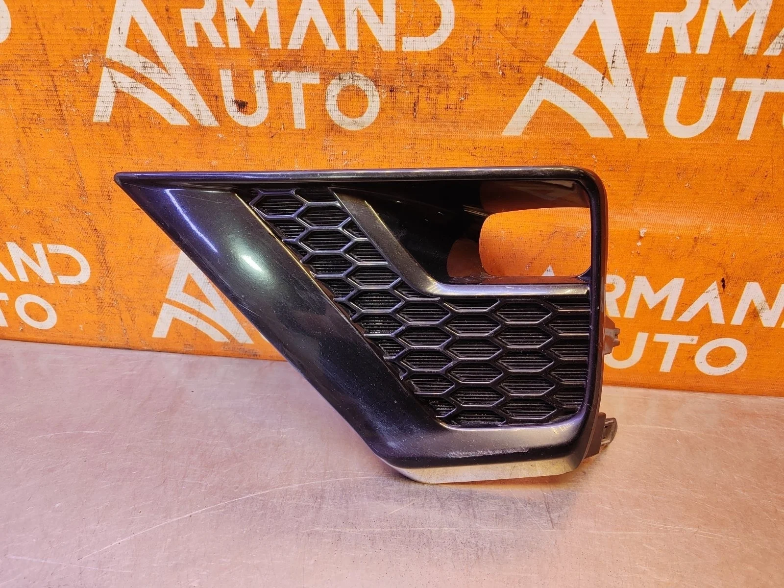 Окантовка птф Toyota Land Cruiser Prado 2020-2024 52040WQ010 150, левая