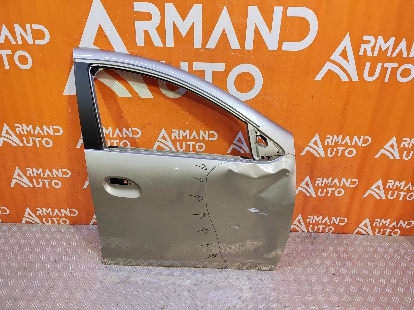 Дверь Renault Logan 2012-2022 801007952R 2, передняя правая