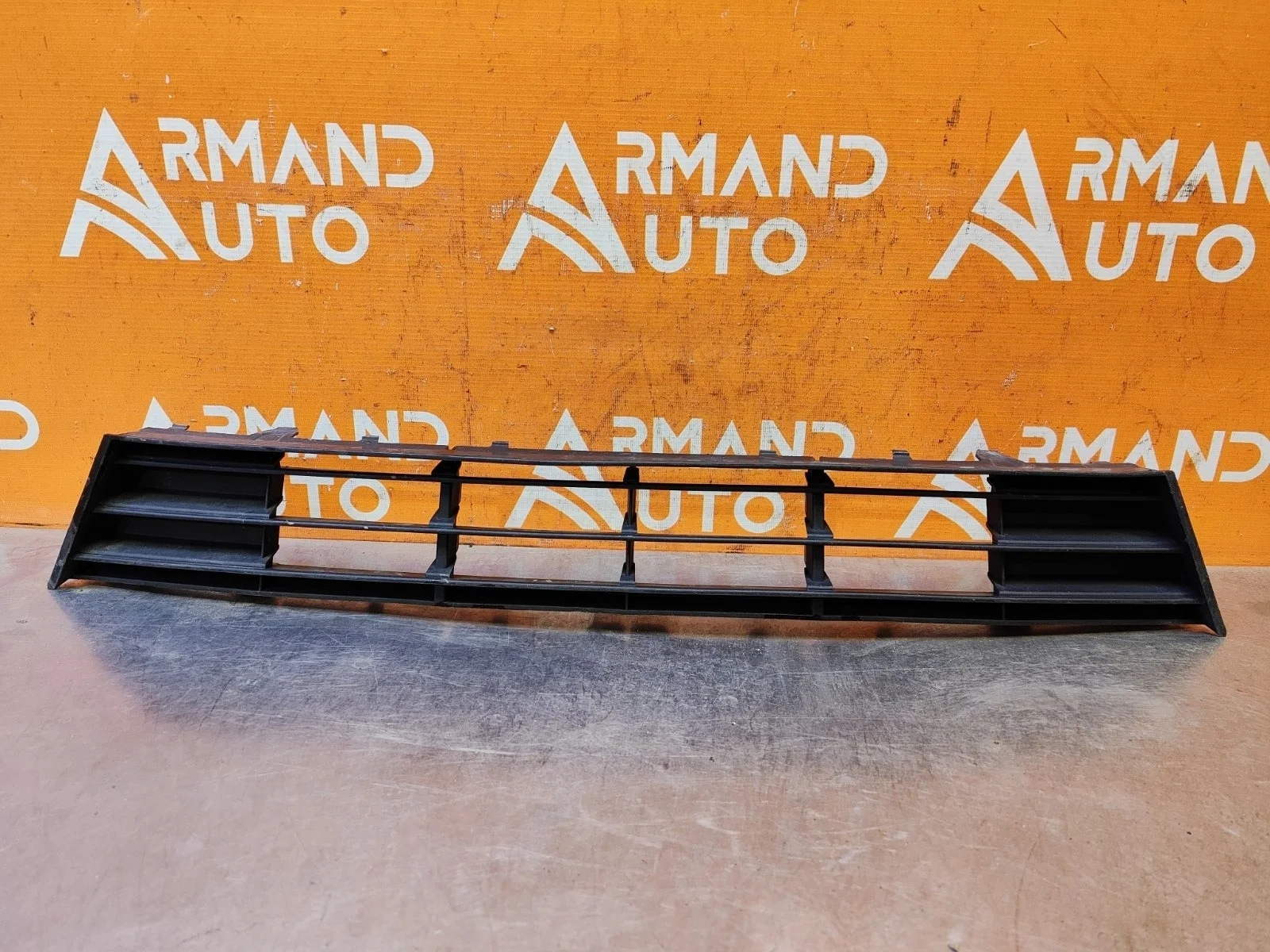 Решетка бампера BMW 5 series 2013-2017 51117331724 F10 F11, передняя