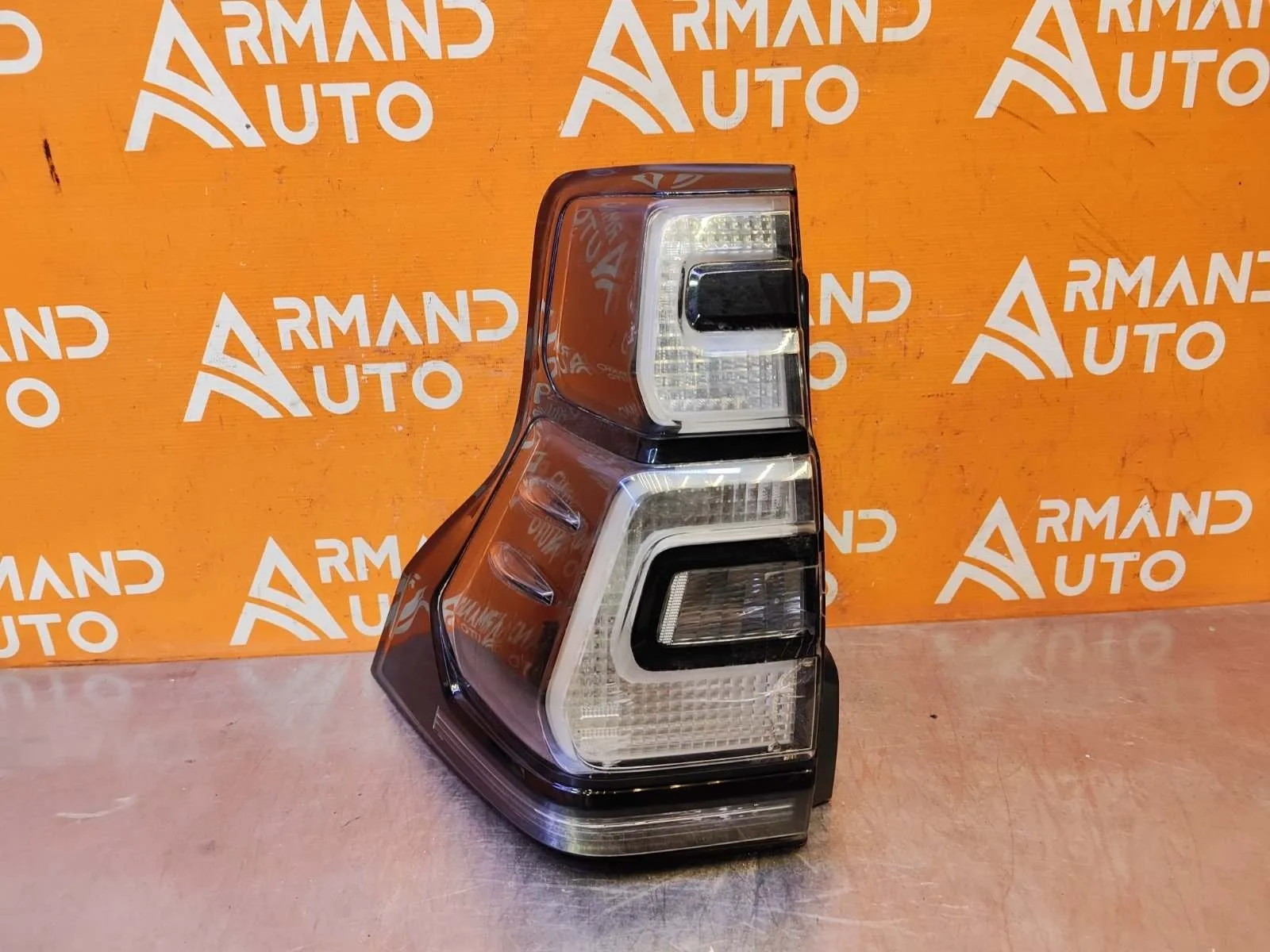Фонарь Toyota Land Cruiser Prado 2017-2024 81561WQ010 150, левый