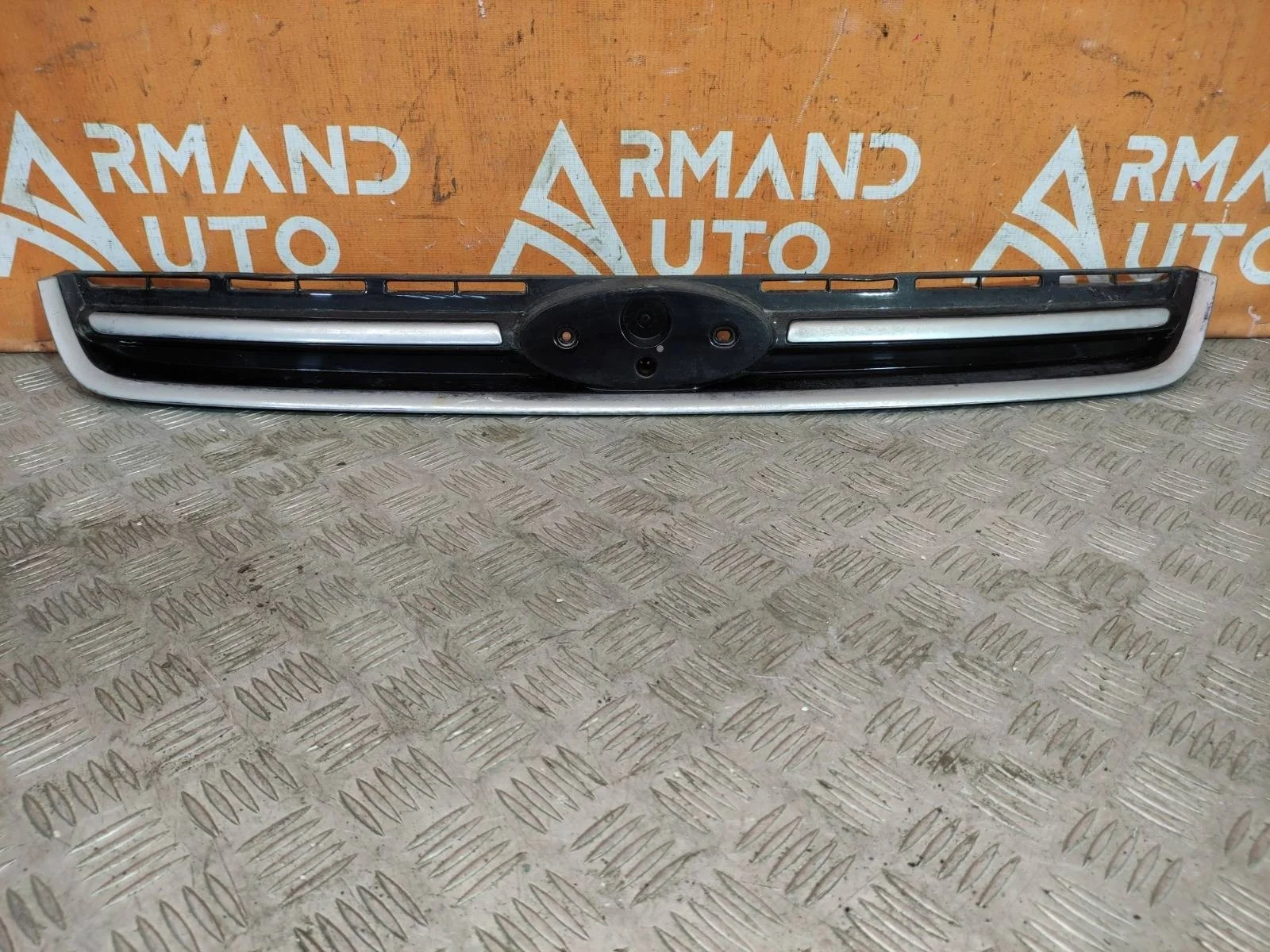 Решетка радиатора Ford Kuga 2012-2016 1893744 2 CBS