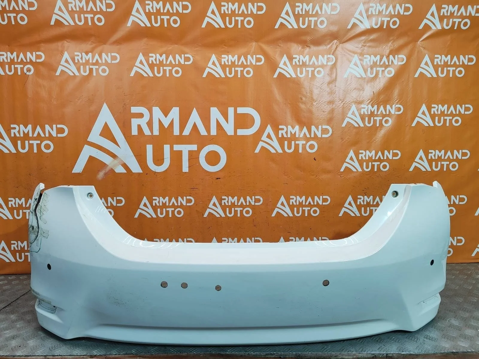 Бампер Toyota Corolla 2012-2019 5215902999 11 E160 E170 E180, задний