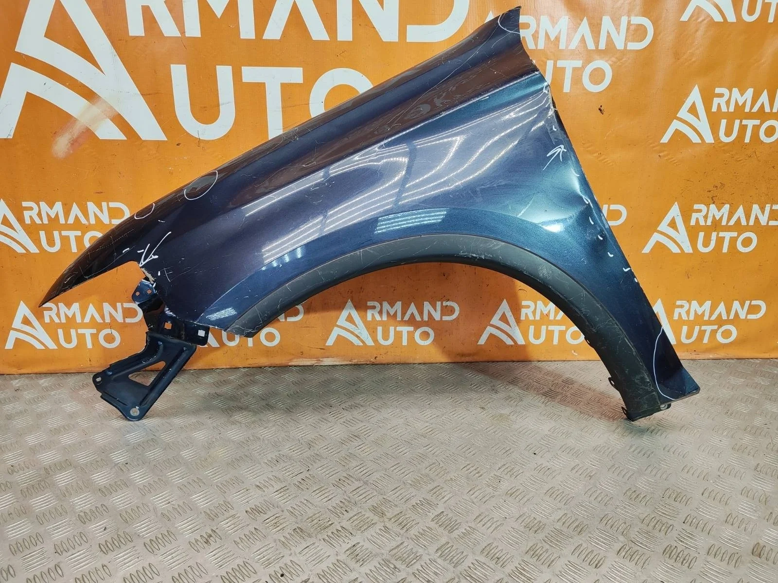 Крыло Mitsubishi Outlander 2015-2023 5220L729 3, переднее левое