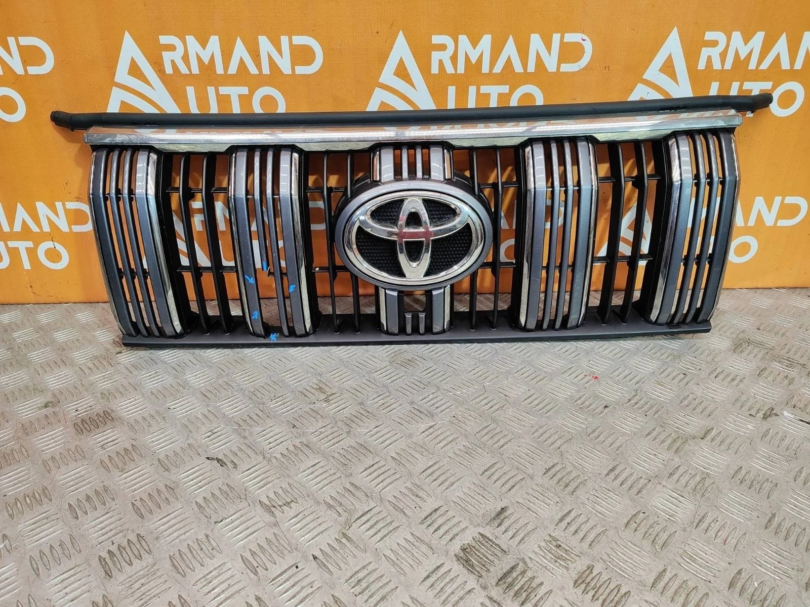 Решетка радиатора Toyota Land Cruiser Prado 2017-2020 5310160F80 150