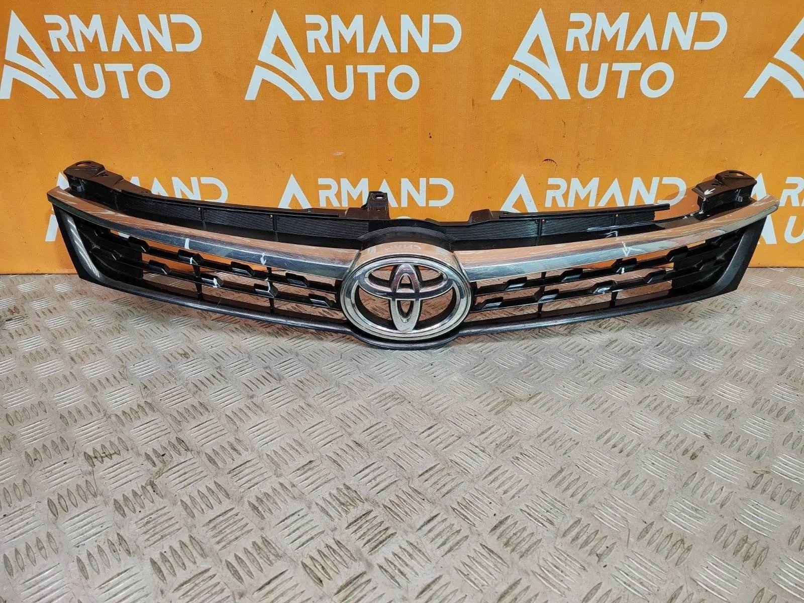Решетка радиатора Toyota Camry 2017-2018 5310106E40 7 XV50