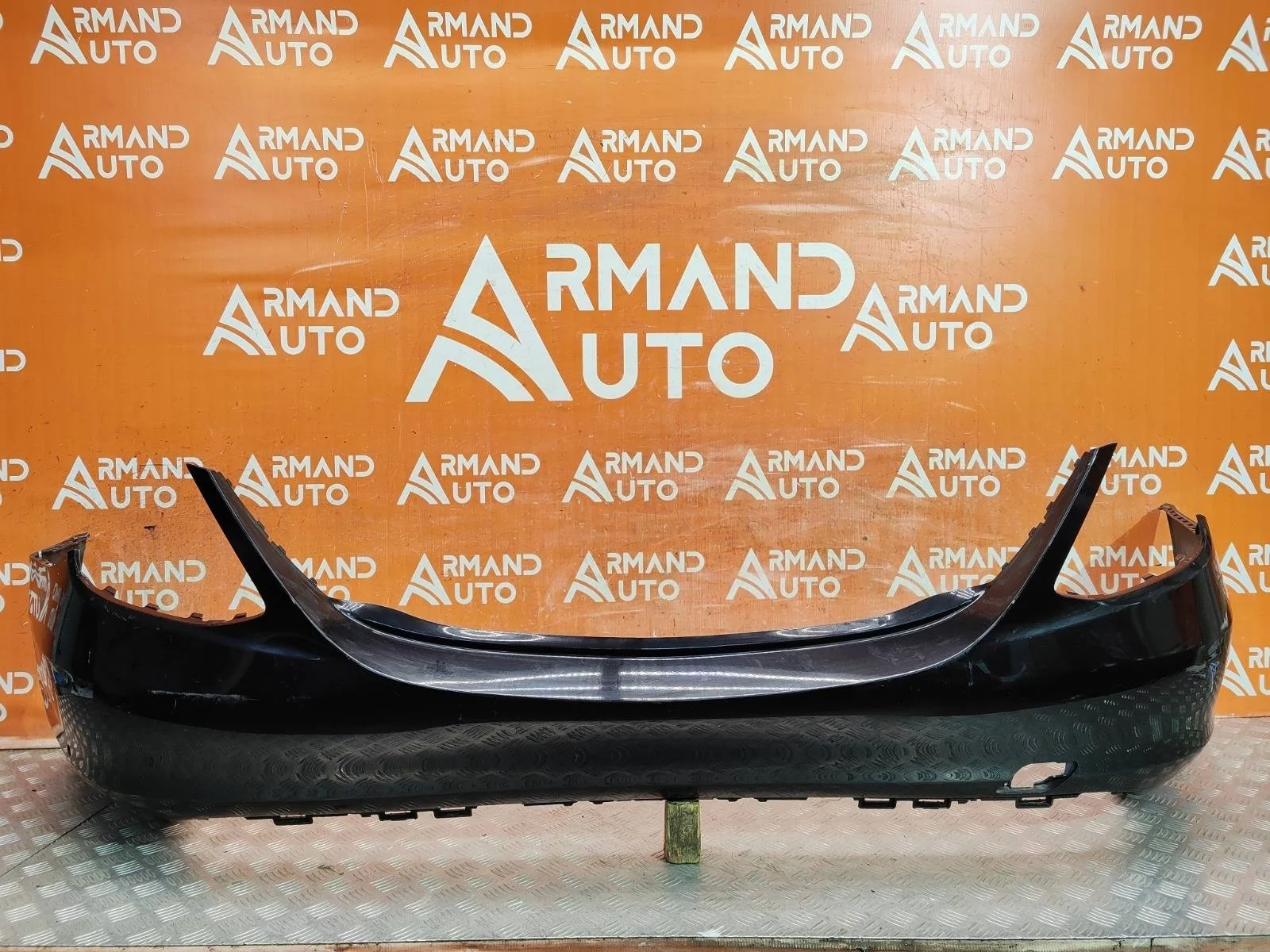 Бампер Mercedes C-Class 2014-2021 A2058800447 W205, задний