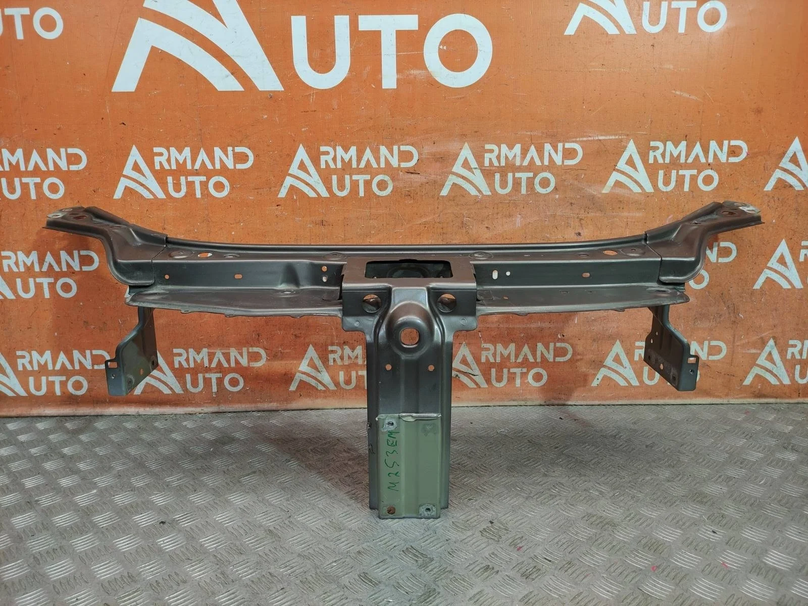 Панель передняя (суппорт радиатора) Renault Logan 2012-2022 625048118R 2