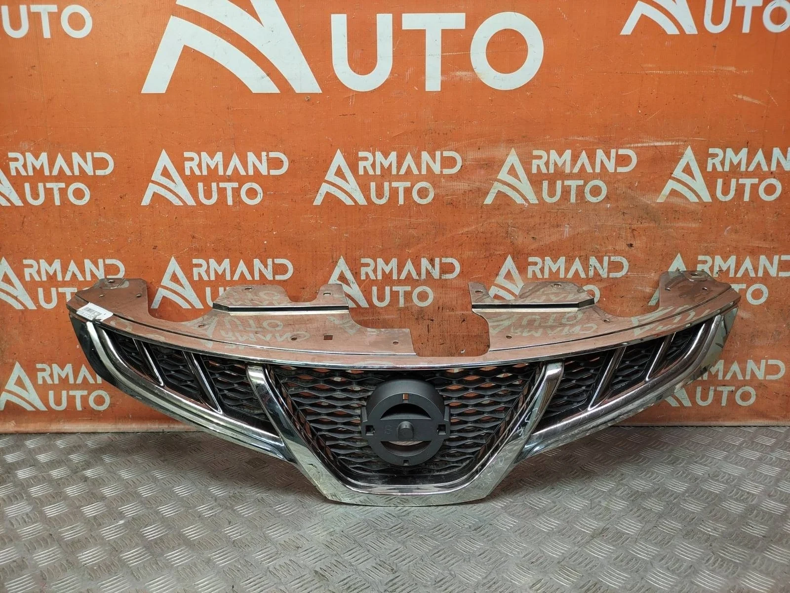 Решетка радиатора Nissan Murano 2011-2015 623101SW1A Z51