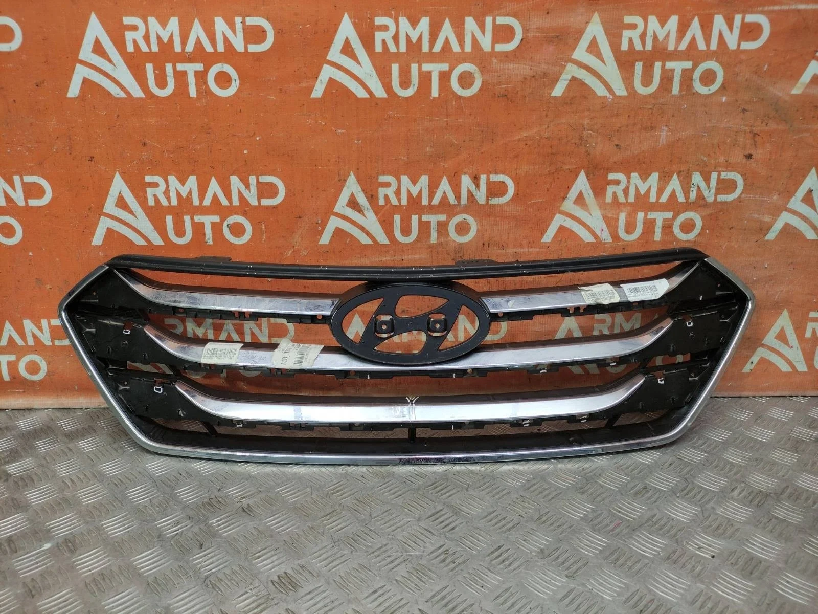 Решетка радиатора Hyundai Santa Fe 2012-2016 863512W050 3 DM