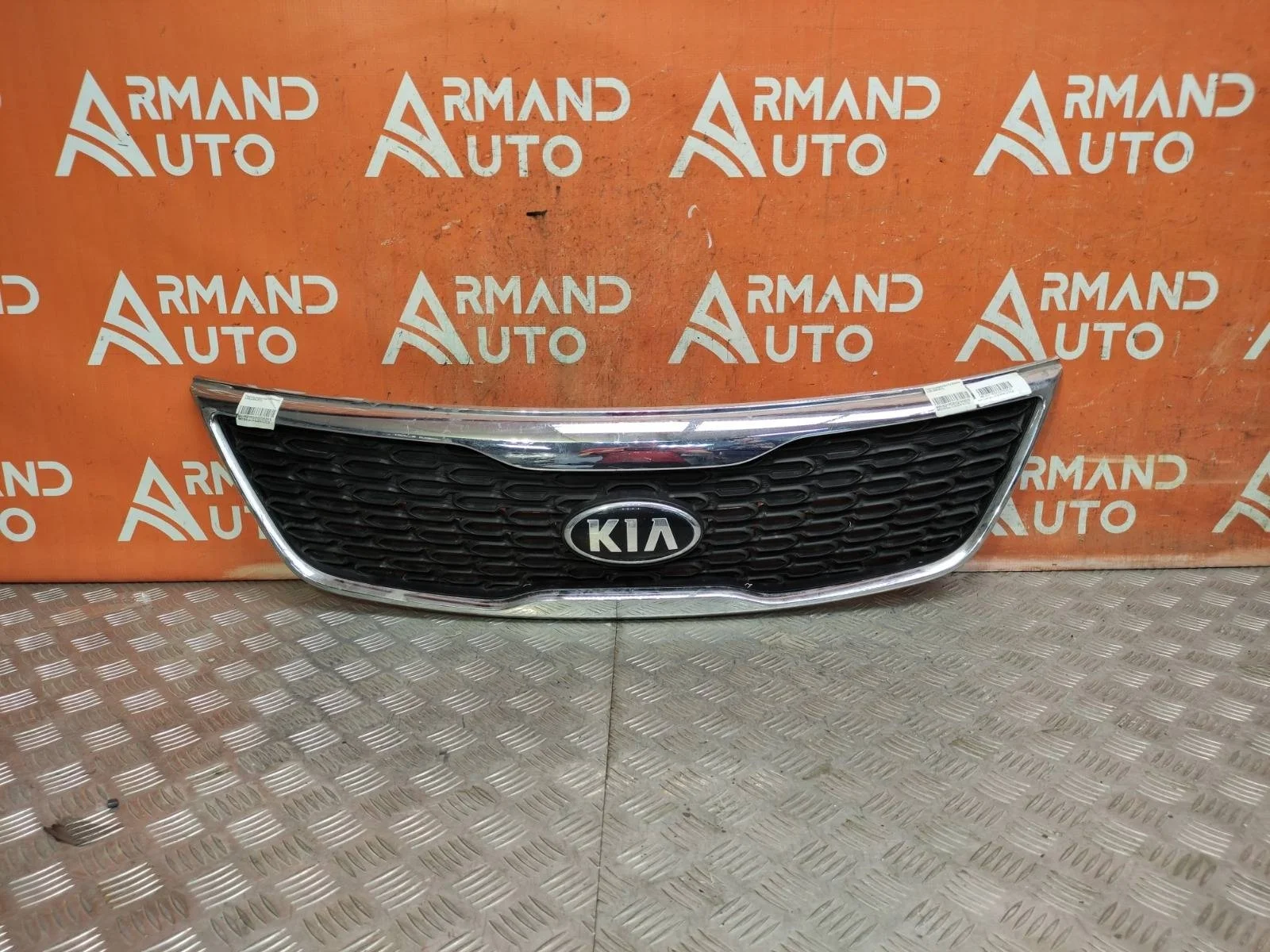 Решетка радиатора Kia Sorento 2012-2019 863502P500 2 XM