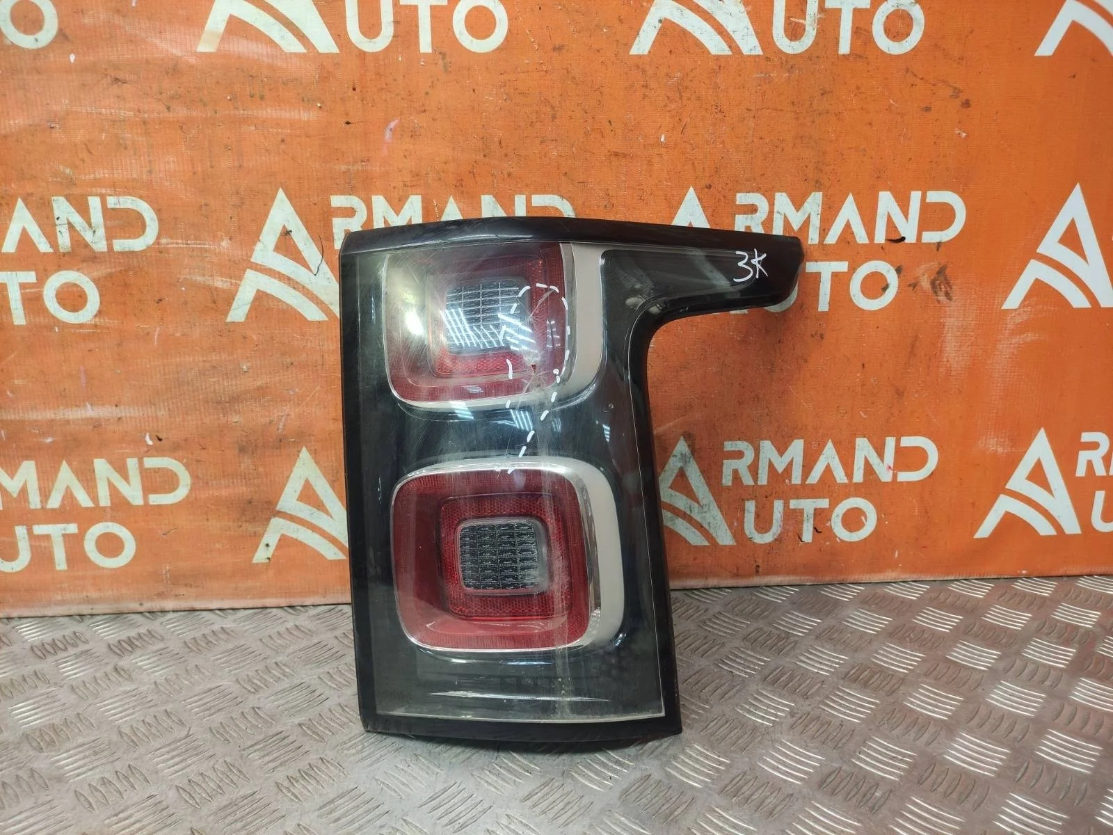 Фонарь LAND ROVER Range Rover 2017-2022 LR135412 4 L405, правый