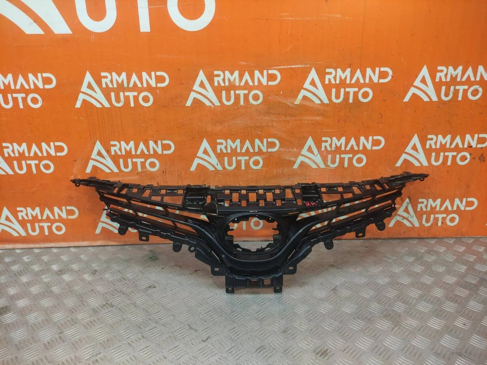 Решетка радиатора TOYOTA Camry 2017-2021 5310133540 8 XV70