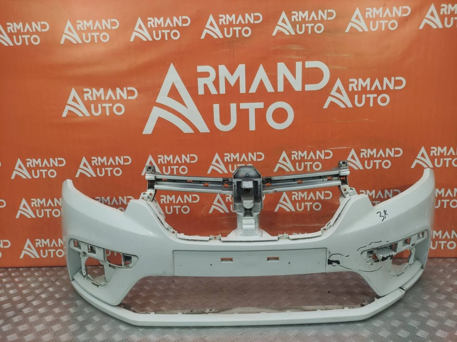 Бампер RENAULT Sandero 2018-2022 620220063R 2, передний