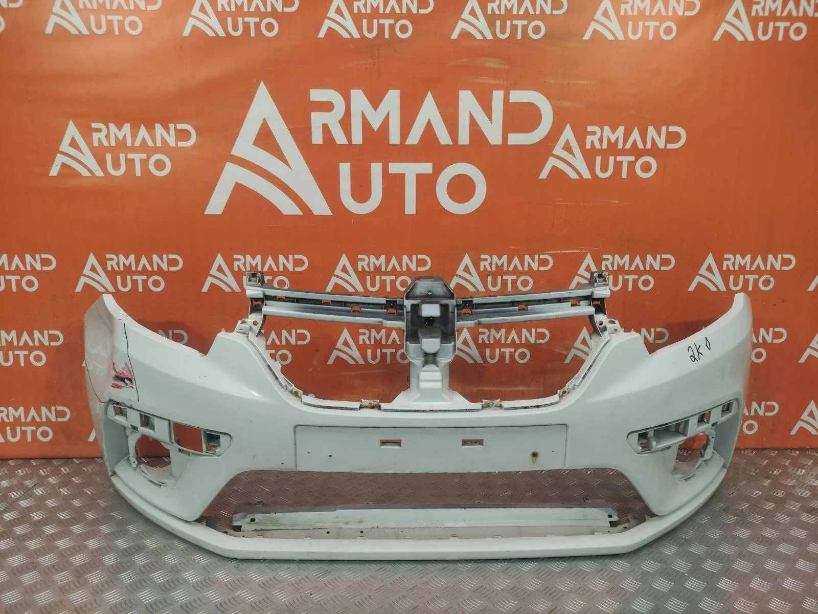 Бампер RENAULT Logan 2018-2022 620220063R 2, передний