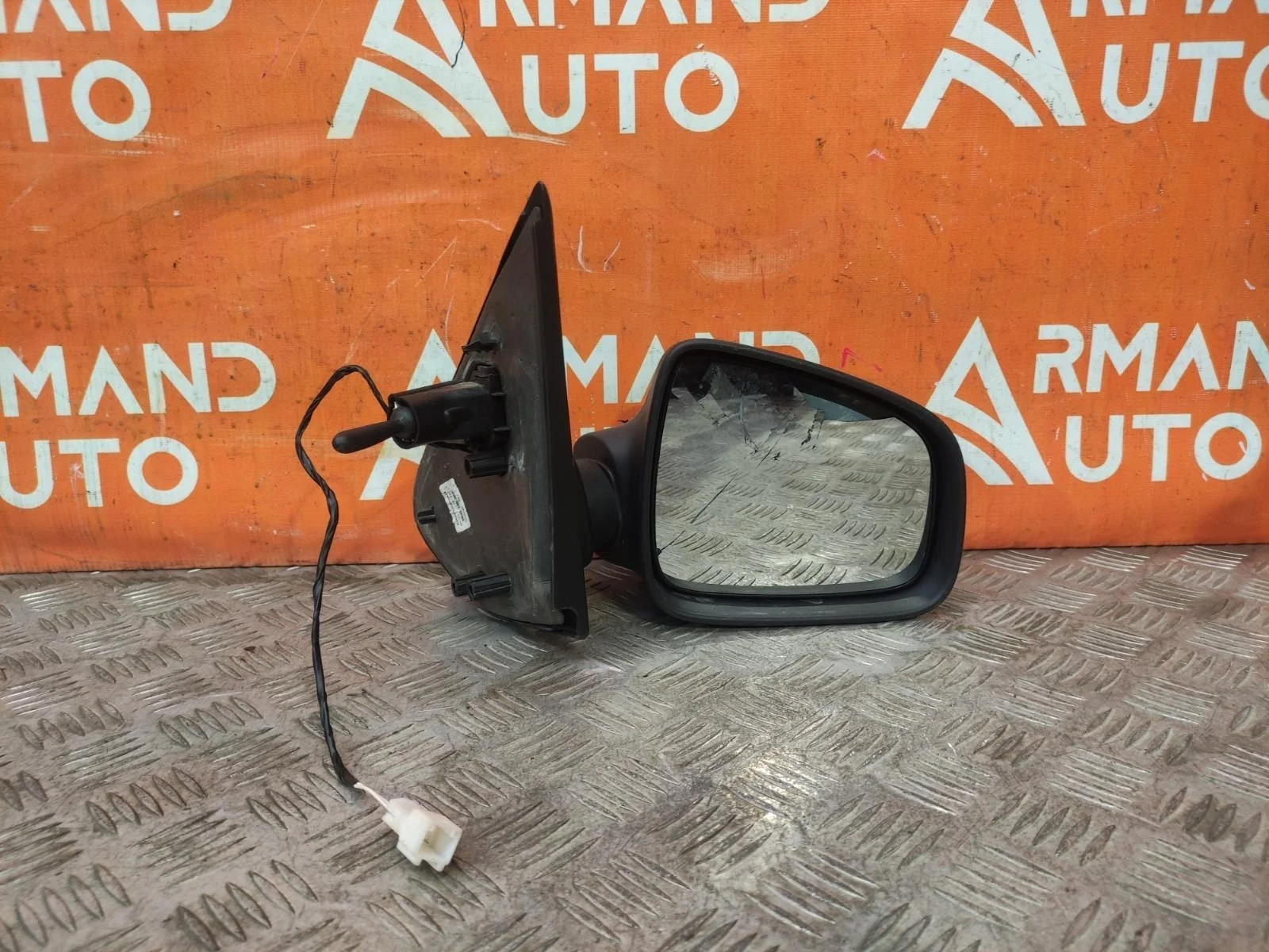 Зеркало Renault Logan 2012-2022 963019530R 2, правое