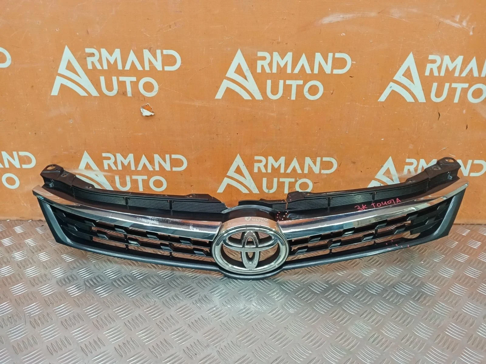 Решетка радиатора Toyota Camry 2017-2018 5310106E40 7 XV50