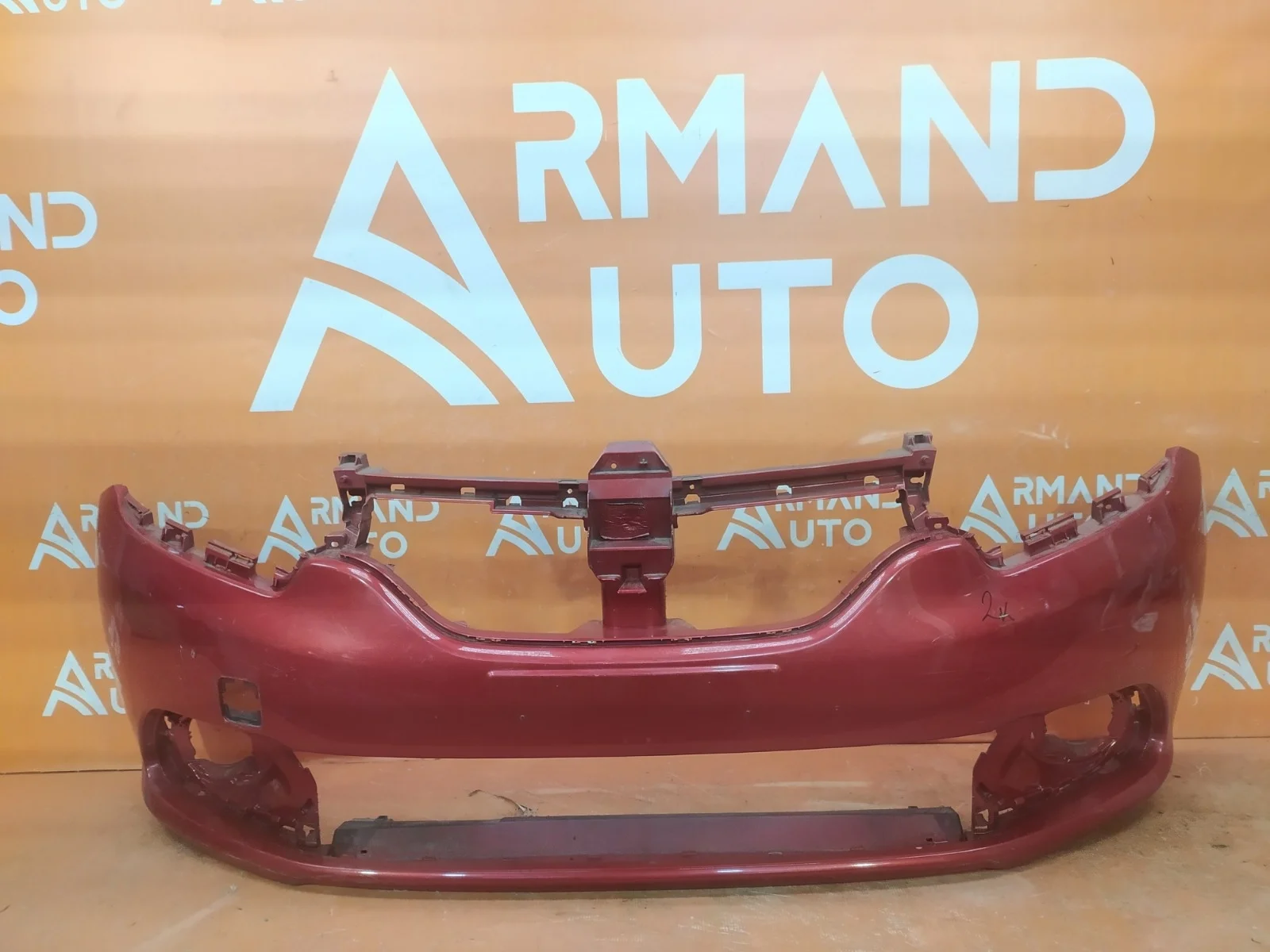 Бампер Renault Logan 2012-2018 620228143R 2, передний