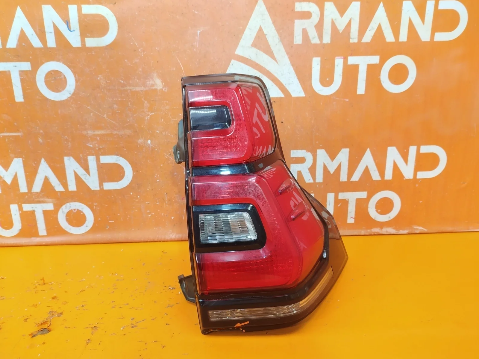 Фонарь Toyota Land Cruiser Prado 2017-2024 8155160C30 150, правый