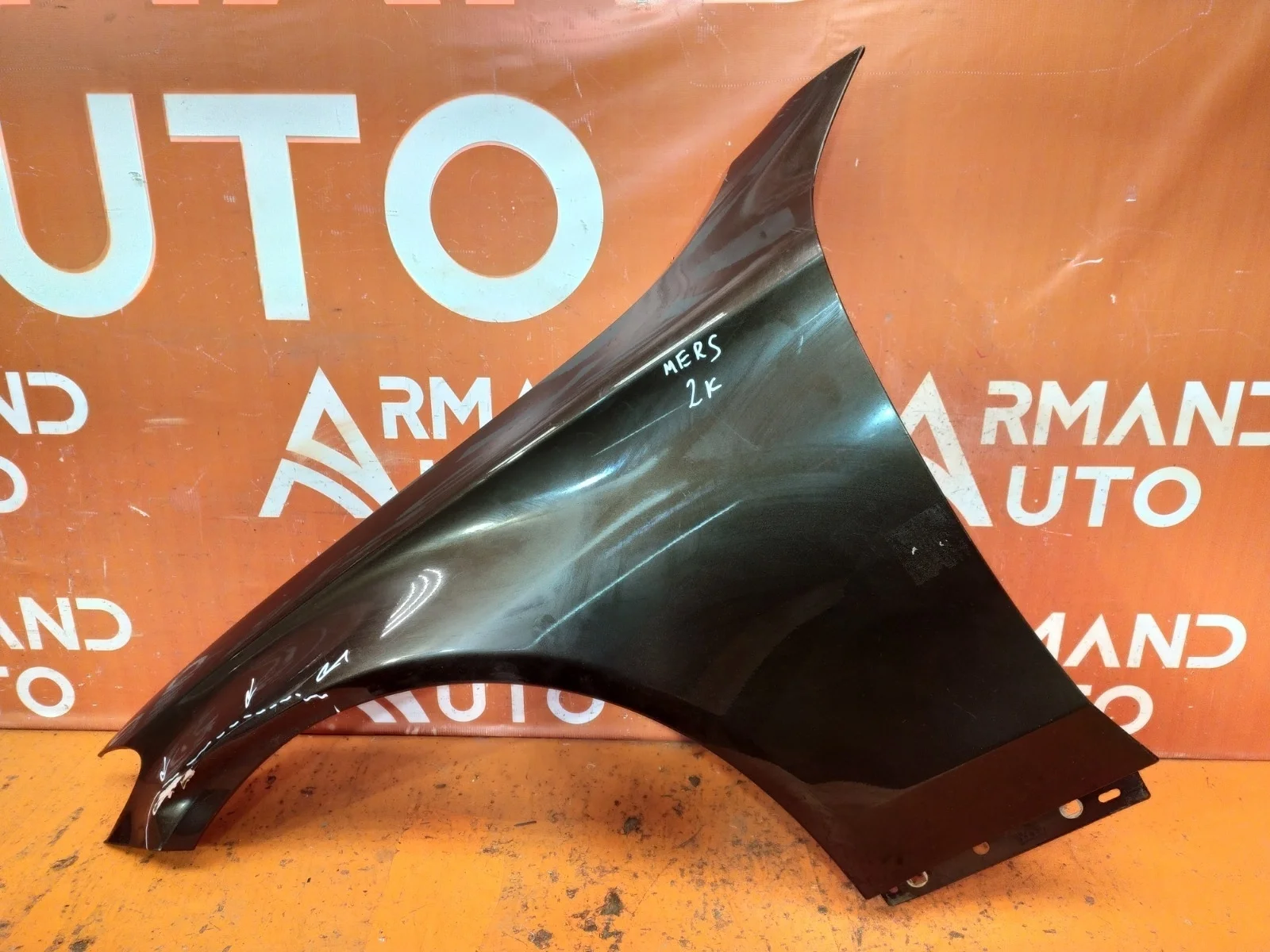 Крыло Mercedes C-Class 2014-2021 A2058800118 W205, переднее левое