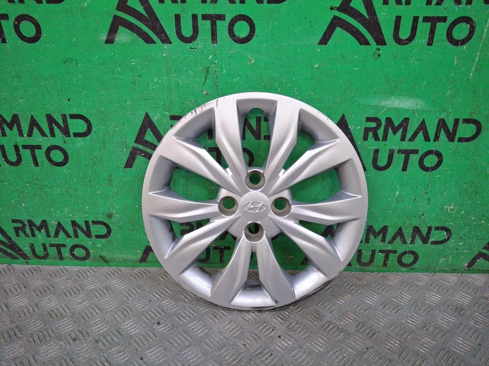 Колпак Hyundai Solaris 52960H5000 2