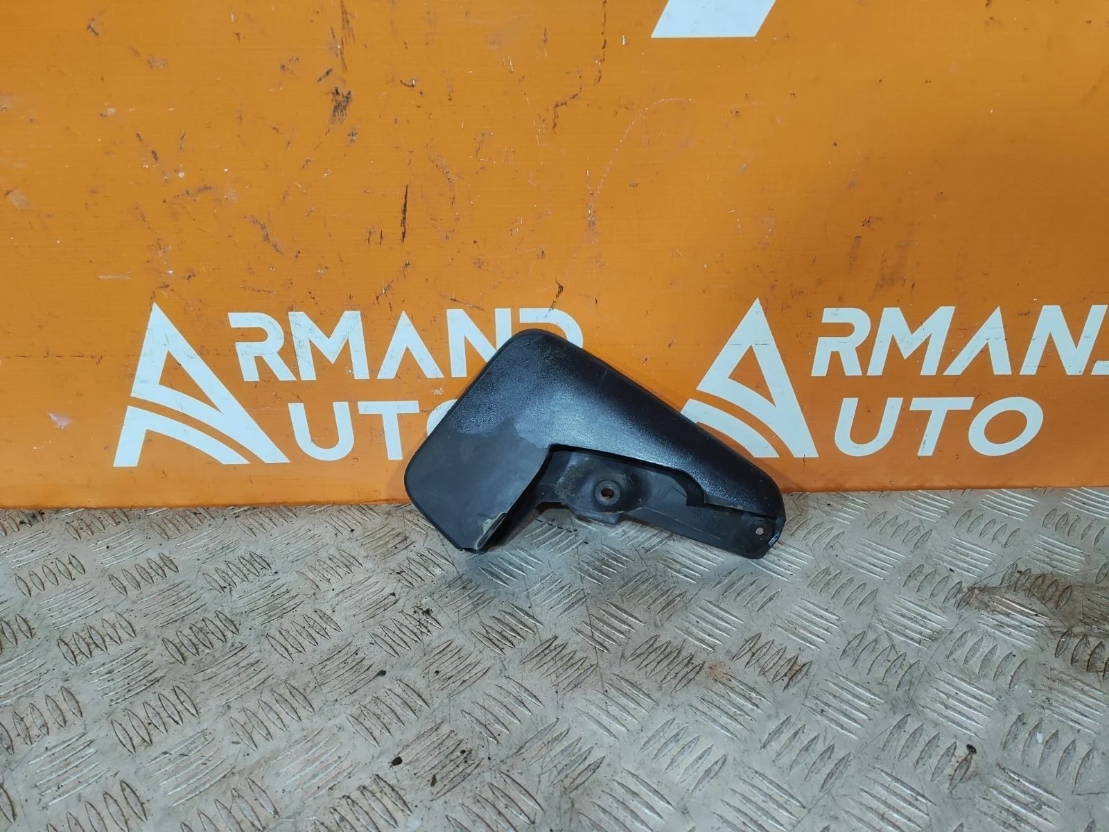 Брызговик Toyota RAV4 2018-нв 7662242130 5 XA50, передний левый