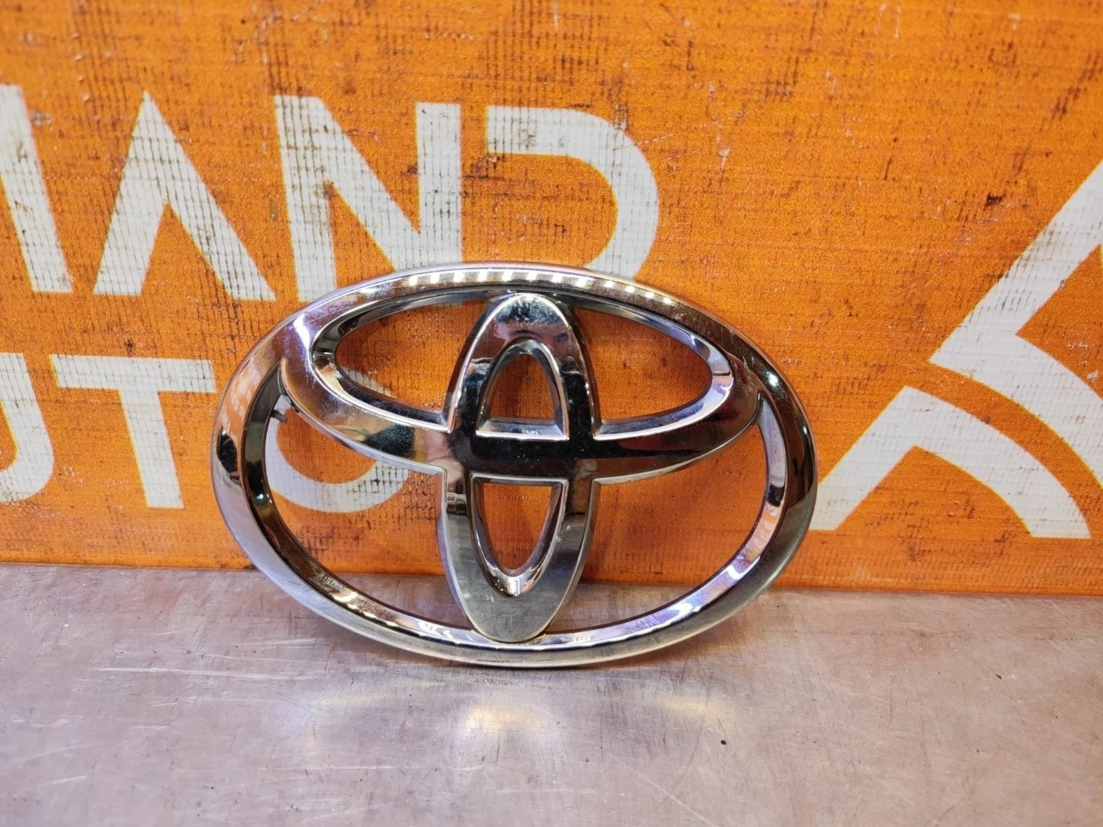 Эмблема Toyota Camry 2014-2017 9097502127 7 XV50, задняя