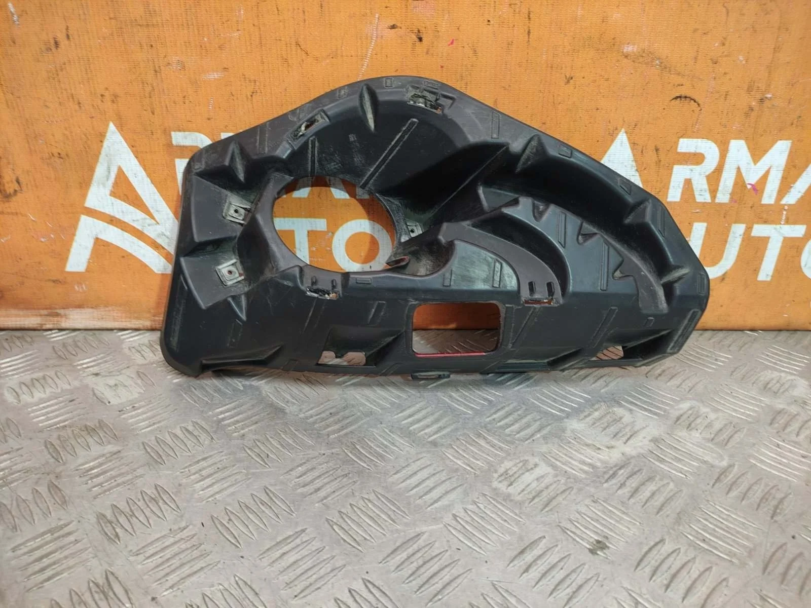 Кронштейн птф BMW X1 2009-2012 51112993566 E84, левый