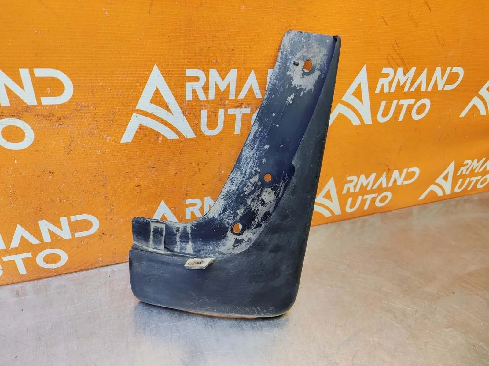 Брызговик Nissan X-Trail 2007-2015 78812JG000 2 T31, задний правый