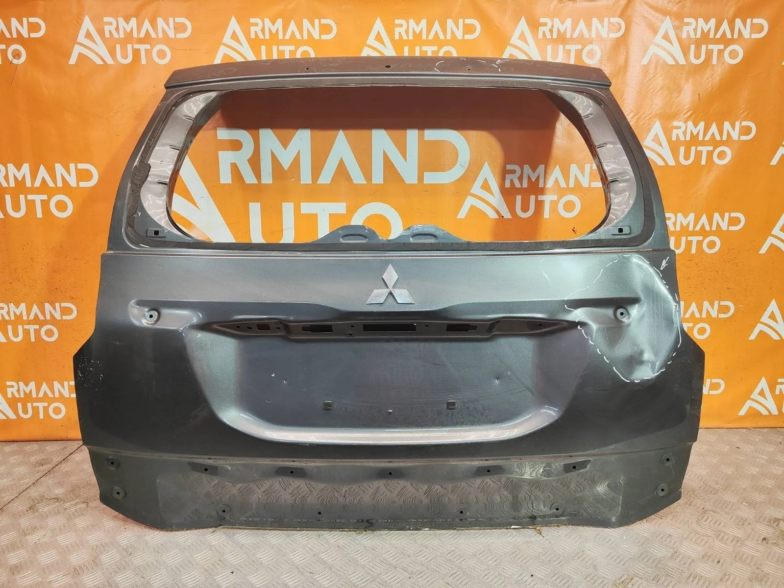 Дверь багажника Mitsubishi Pajero Sport 2015-2021 5801B684 3