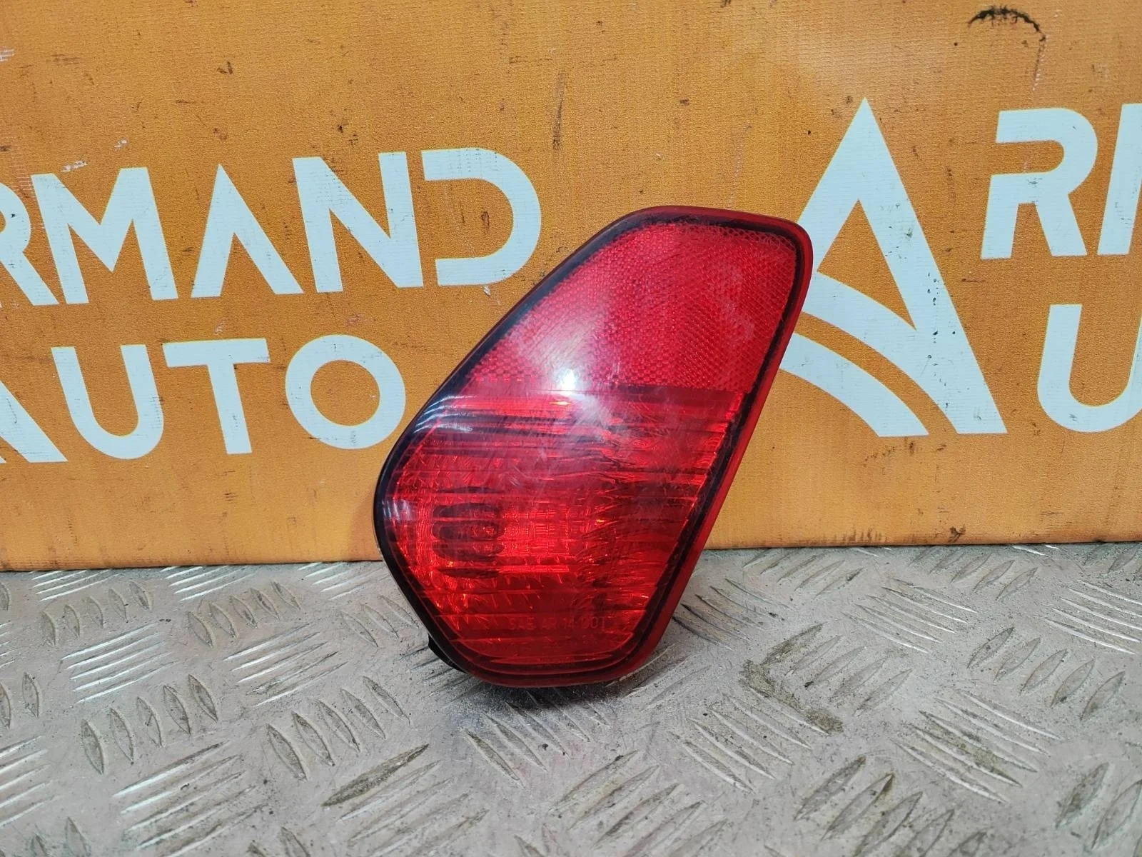 Фонарь противотуманный Mitsubishi Outlander 2015-2023 8337A137 3, левый