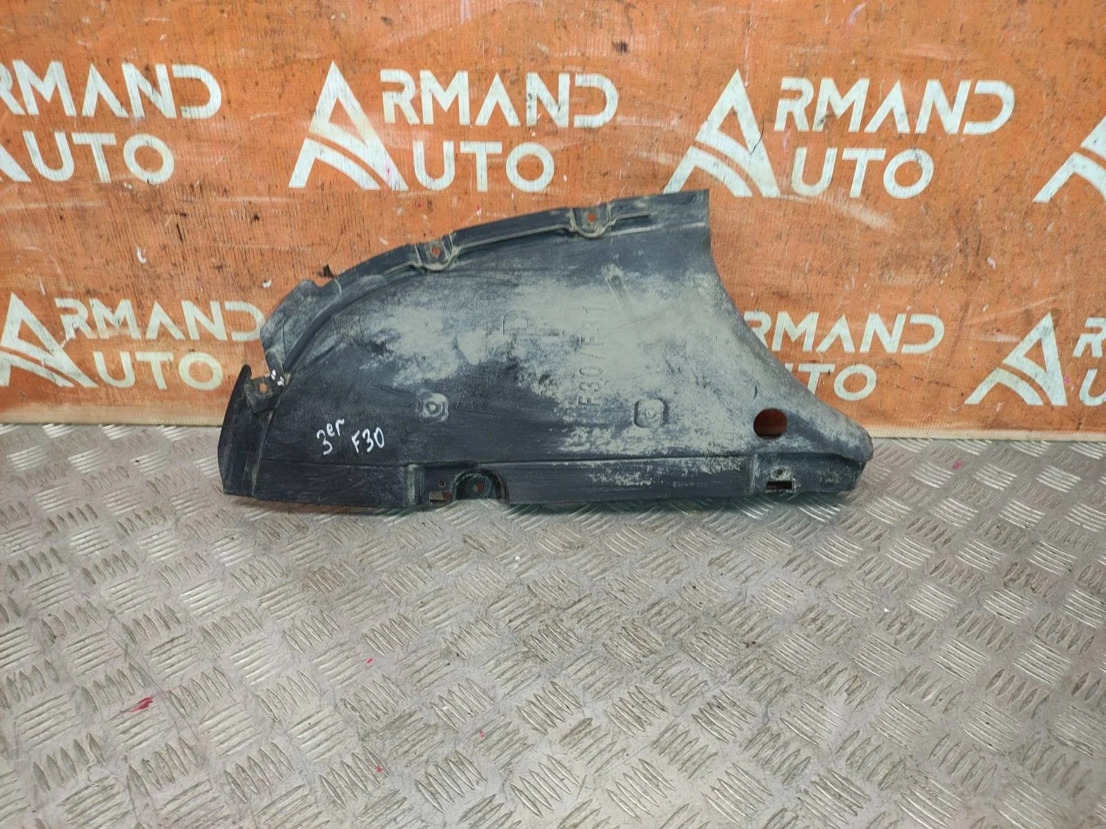 Пыльник бампера BMW 3 Series 2011-2020 51757258048 F30 F31, задний правый