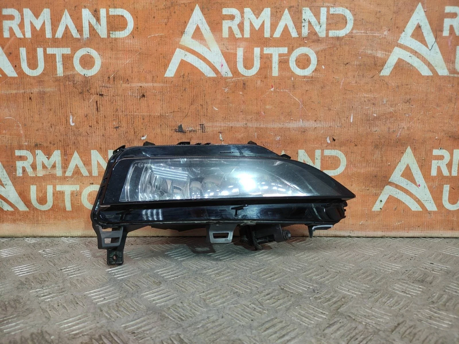 ПТФ Skoda Rapid 2020-2023 60U941700 2, правый