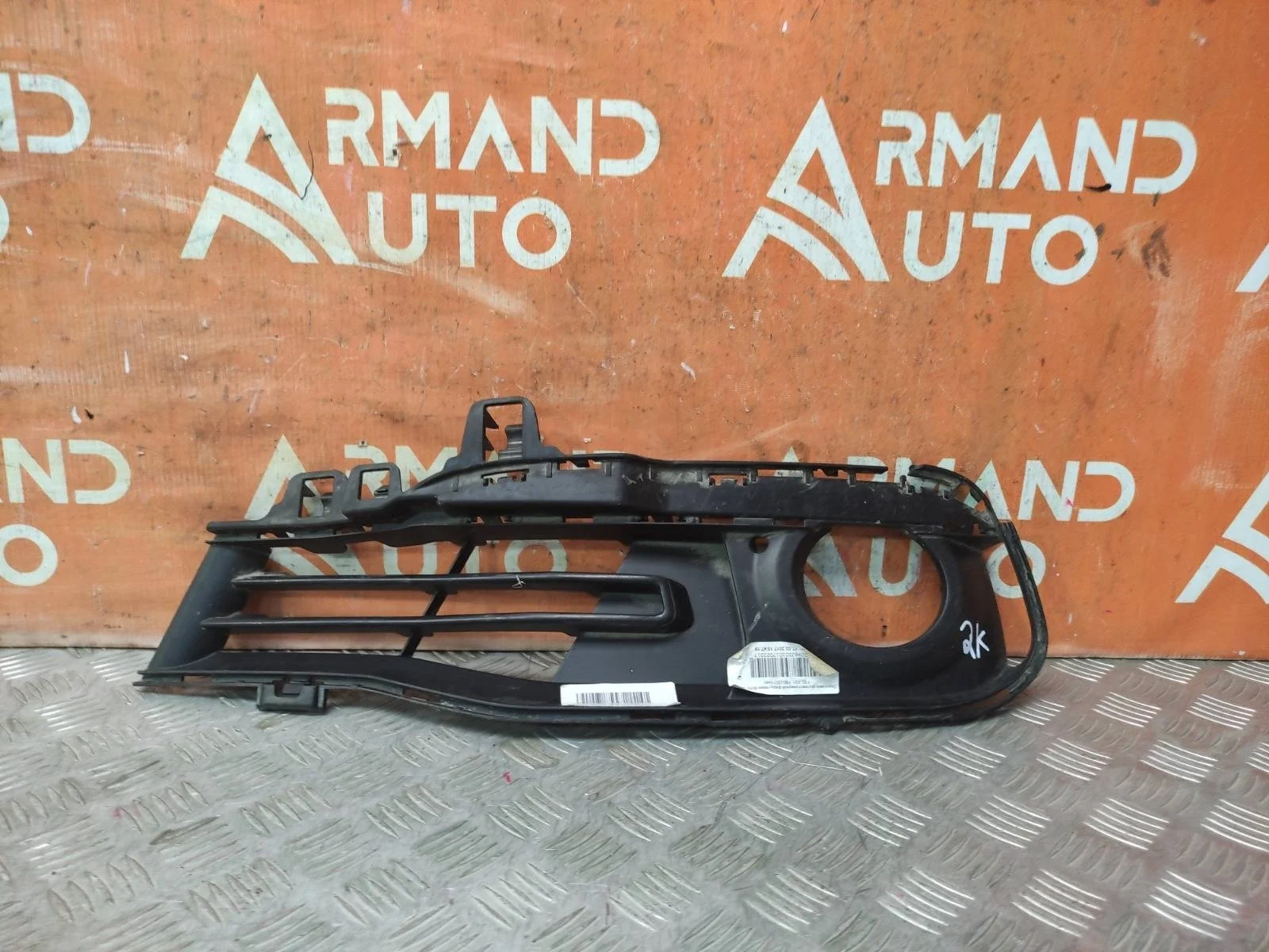 Окантовка птф BMW 3 series 2015-2020 51117396877 F30 F31, левая