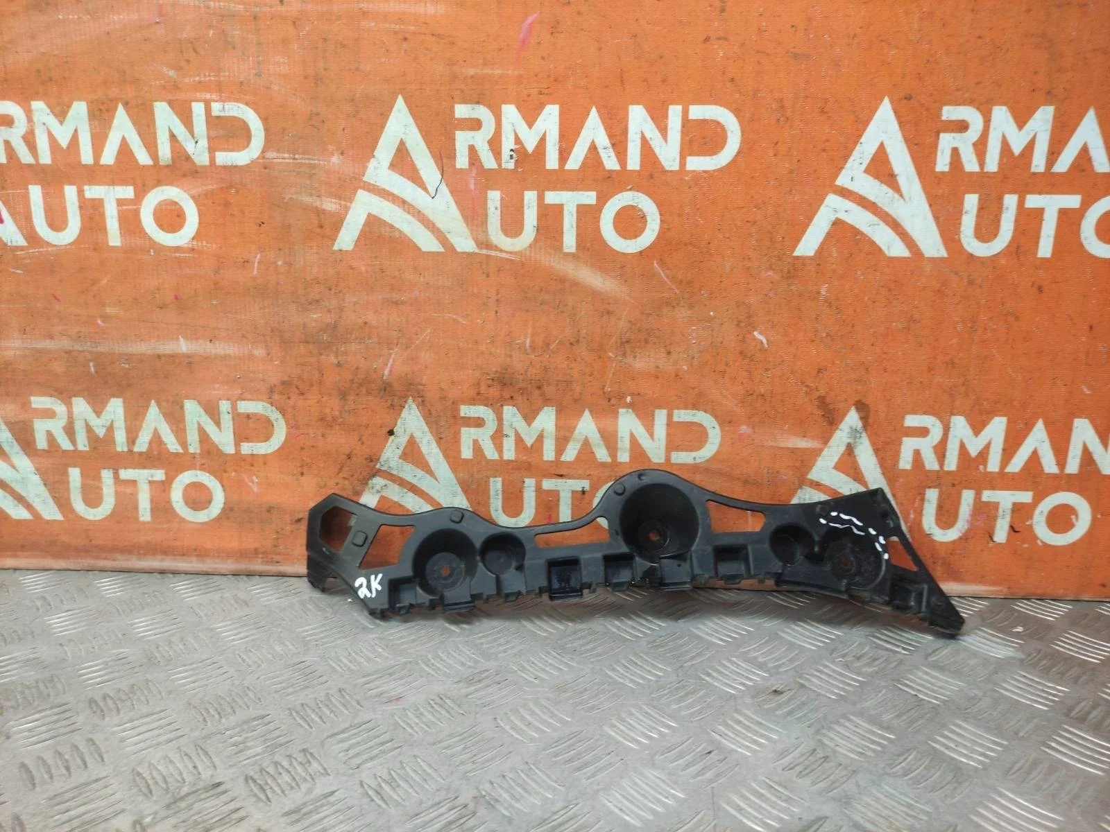 Кронштейн бампера Renault Logan 2012-2018 850457099R 2, задний левый