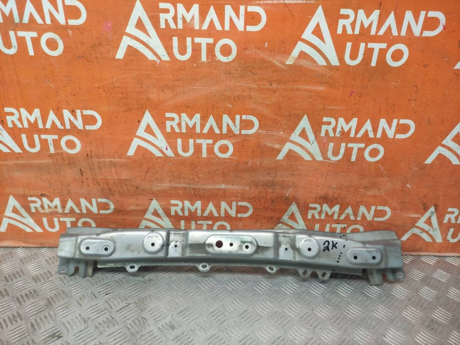 Усилитель бампера верхний Mitsubishi Outlander 2012-2015 6400D583 3, передний
