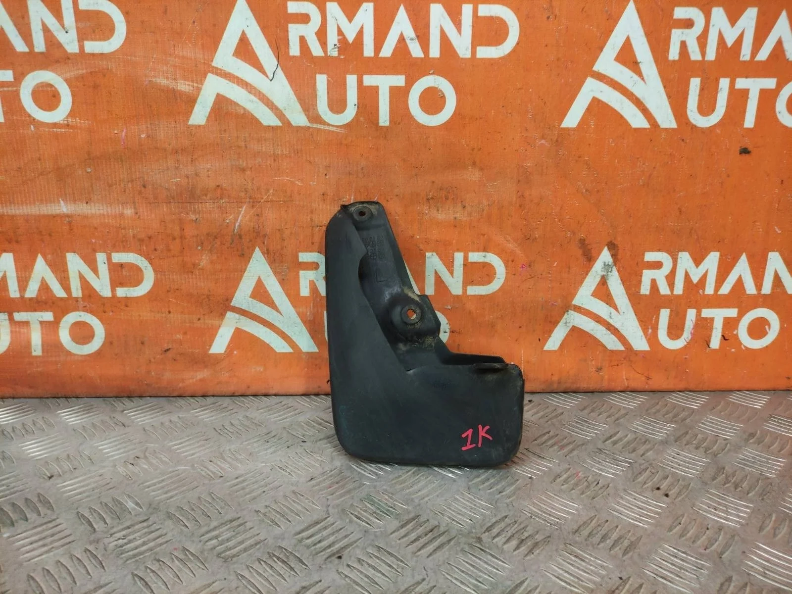 Брызговик Toyota RAV4 2018-нв 7662242130 5 XA50, передний левый
