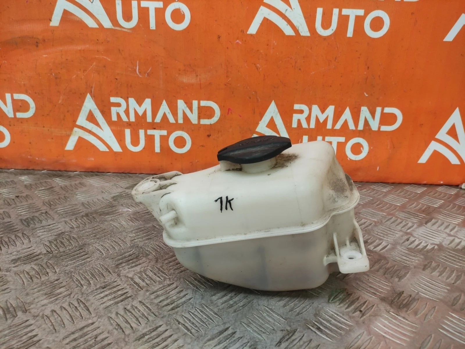 Бачок расширительный Hyundai Santa Fe 2012-2019 254302W000 3 DM
