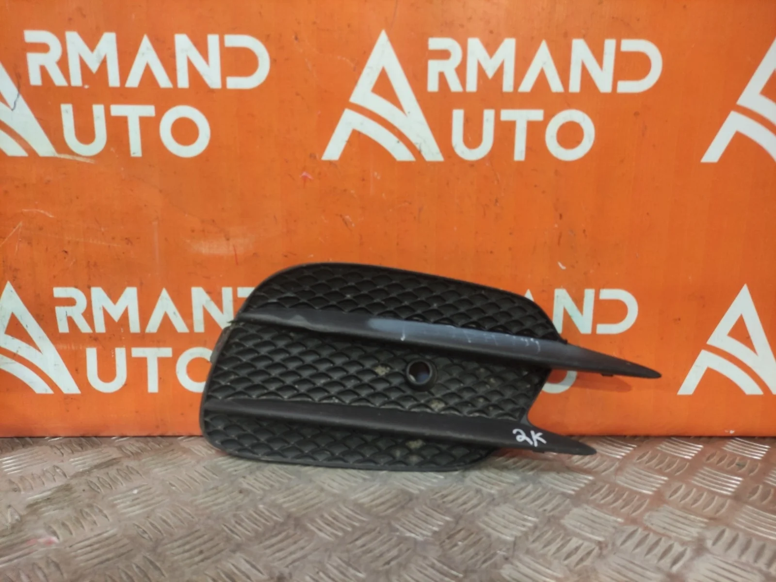 Решетка бампера Mercedes E-Class 2016-2020 A2138856800 W213, передняя правая