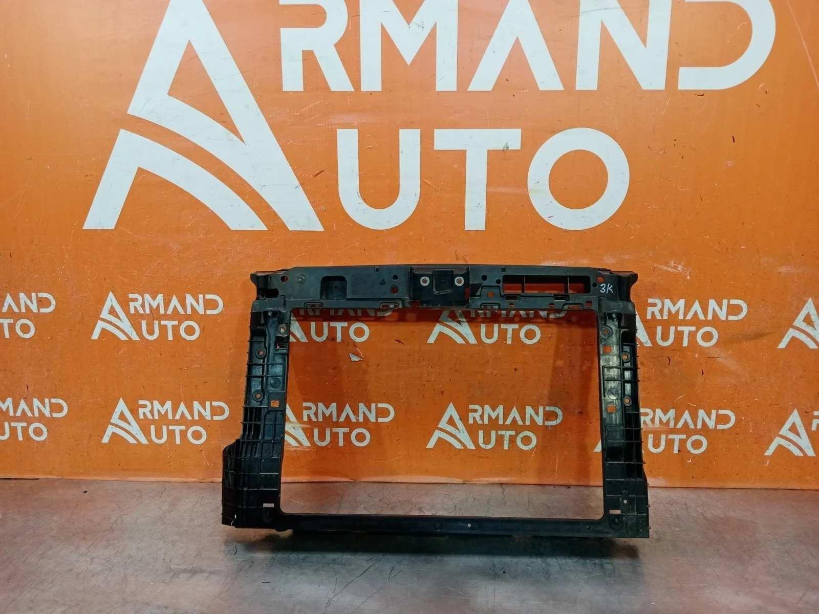 Панель передняя (суппорт радиатора) Skoda Rapid 2020-2023 60U805588E 2