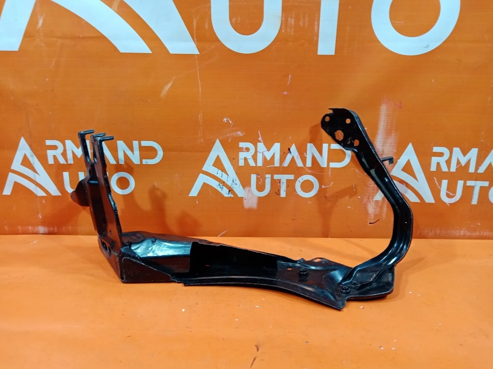 Кронштейн фары Mercedes S-Class 2005-2013 A2216200191 W221, левый