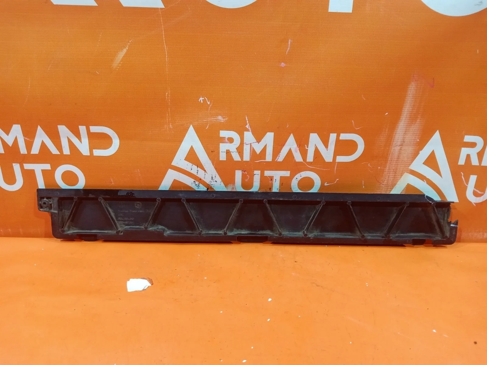 Кронштейн радиатора Volkswagen Polo 2009-2020 6RU806249 5