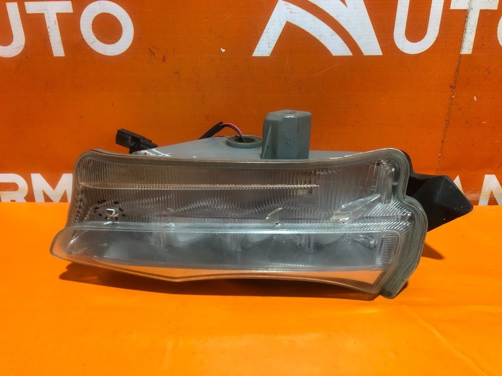 Дхо Toyota Highlander 2013-2016 814300E010 3 U50, правое