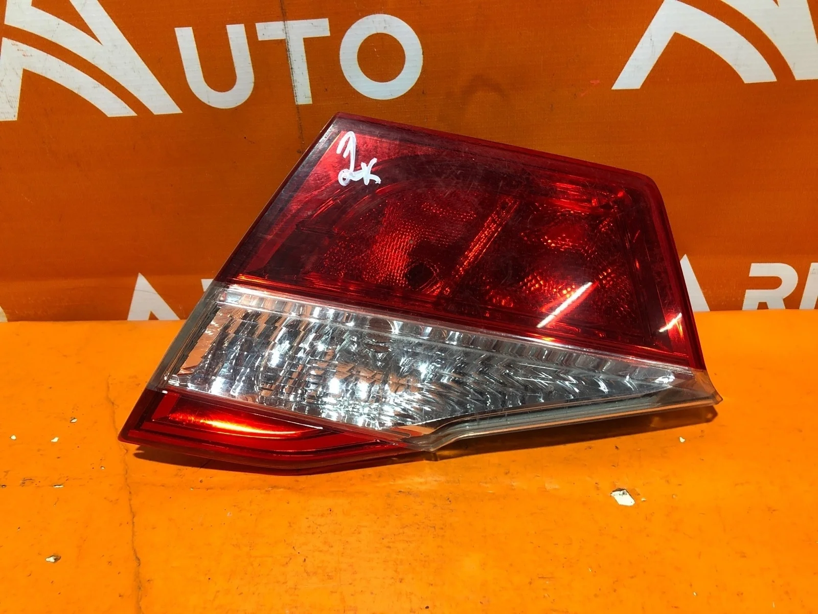 Фонарь внутренний Toyota Camry 2011-2014 8158133220 7 XV50, правый