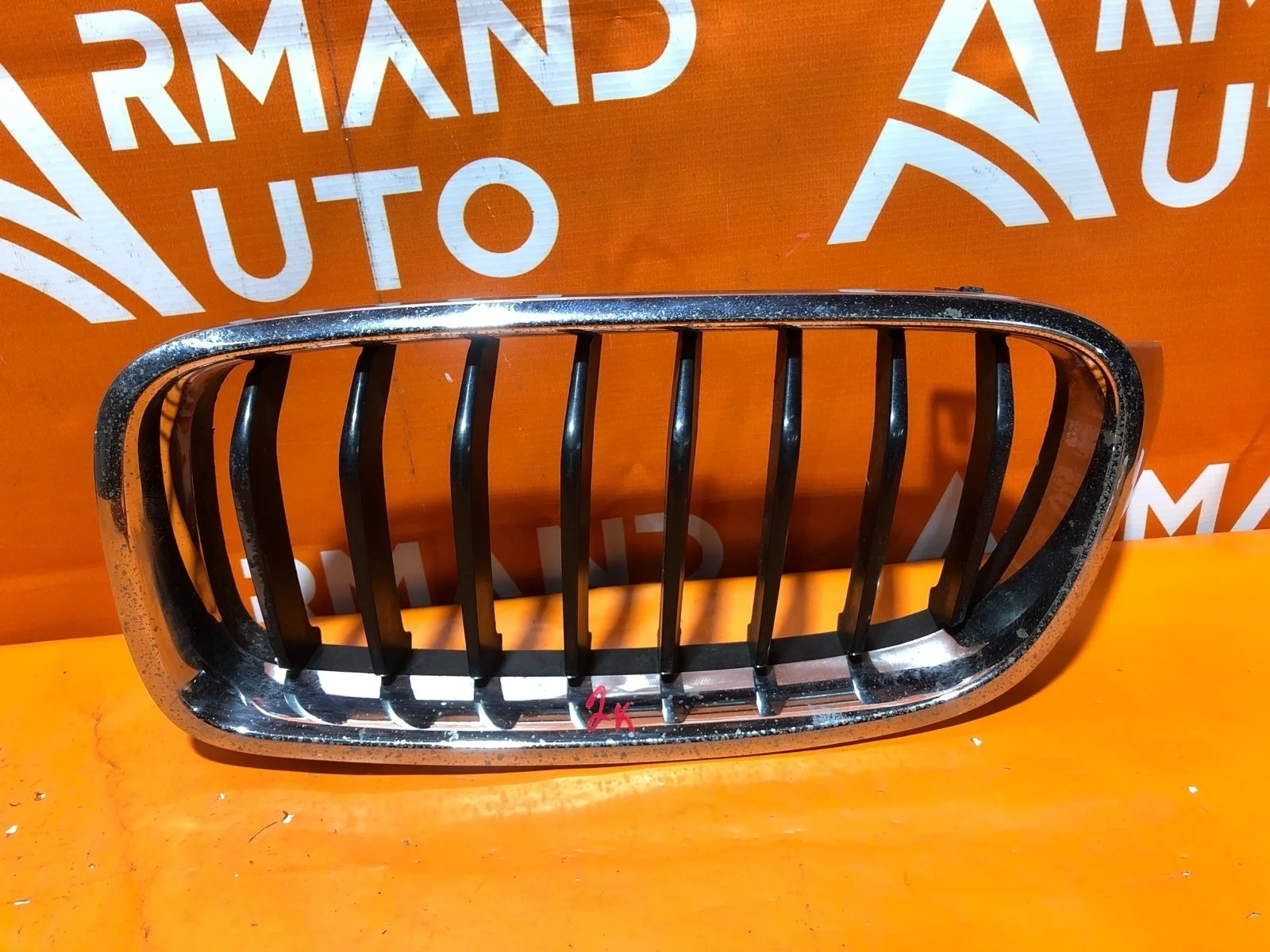Решетка радиатора BMW 3 series 2011-2020 51137260497 F30 F31, левая
